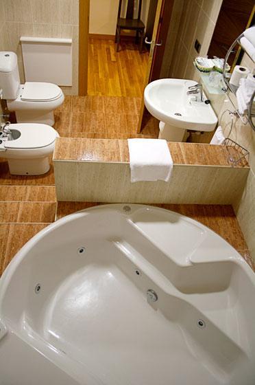 Hostal Zubi XXI Puente La Reina Bagian luar foto